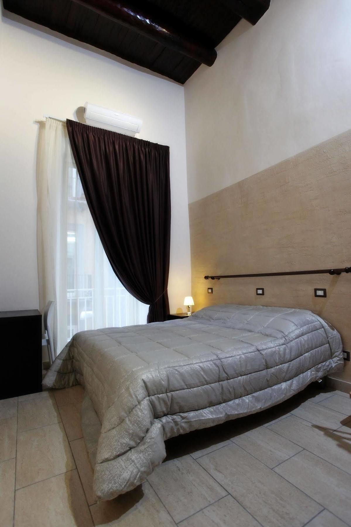 B&B Napolì 2 Zewnętrze zdjęcie
