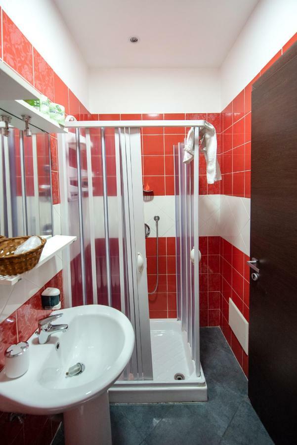 B&B Napolì 2 Zewnętrze zdjęcie