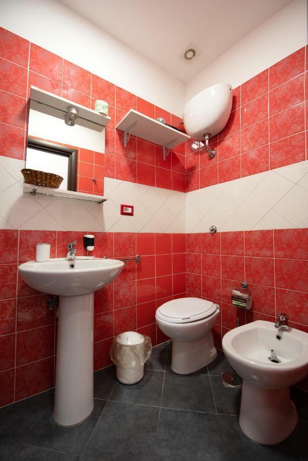 B&B Napolì 2 Zewnętrze zdjęcie