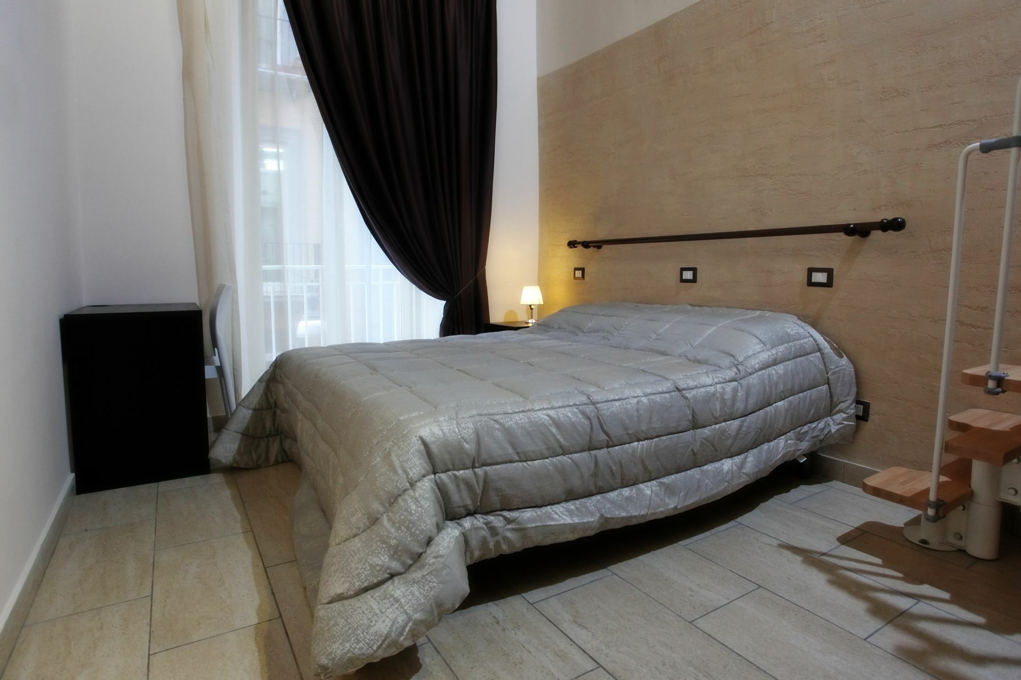 B&B Napolì 2 Zewnętrze zdjęcie
